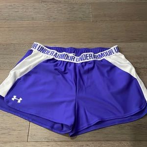 Under Armour shorts with pockets